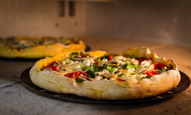 Pizza revisitée au brocolis et chèvre